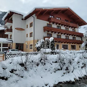 Sommerer - Inklusive Joker Card Im Sommer Hotel