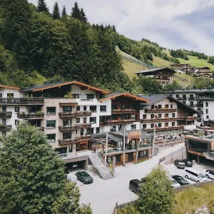 Thomsn & Aparthotel