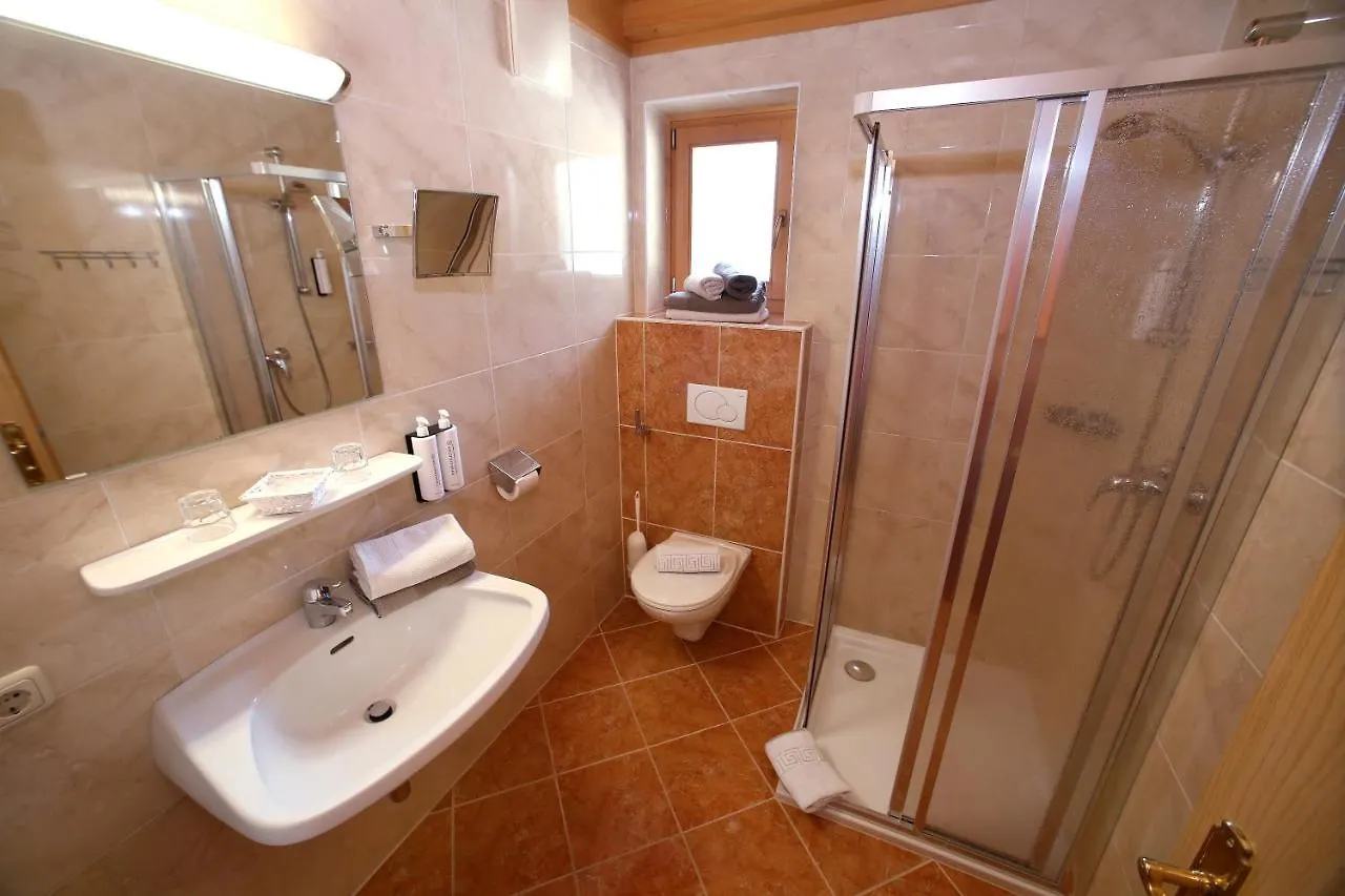 Hotel Eder Michaela Saalbach-Hinterglemm 3*,